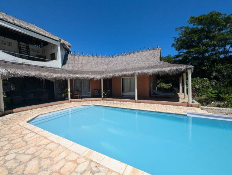 DOMAINE DU MANDRAVASAROTRA