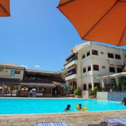 LES ROCHES ROUGES (1)